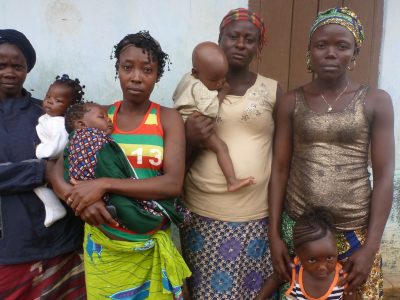 Sierra Leone SNAP mothers learn WASH practices