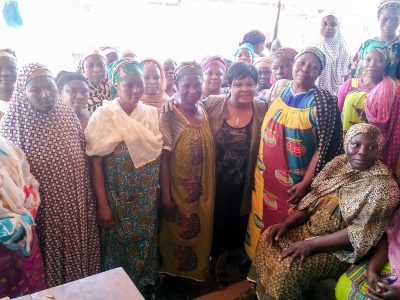 ACDI/VOCA volunteer visits group of Ghanaian wommen
