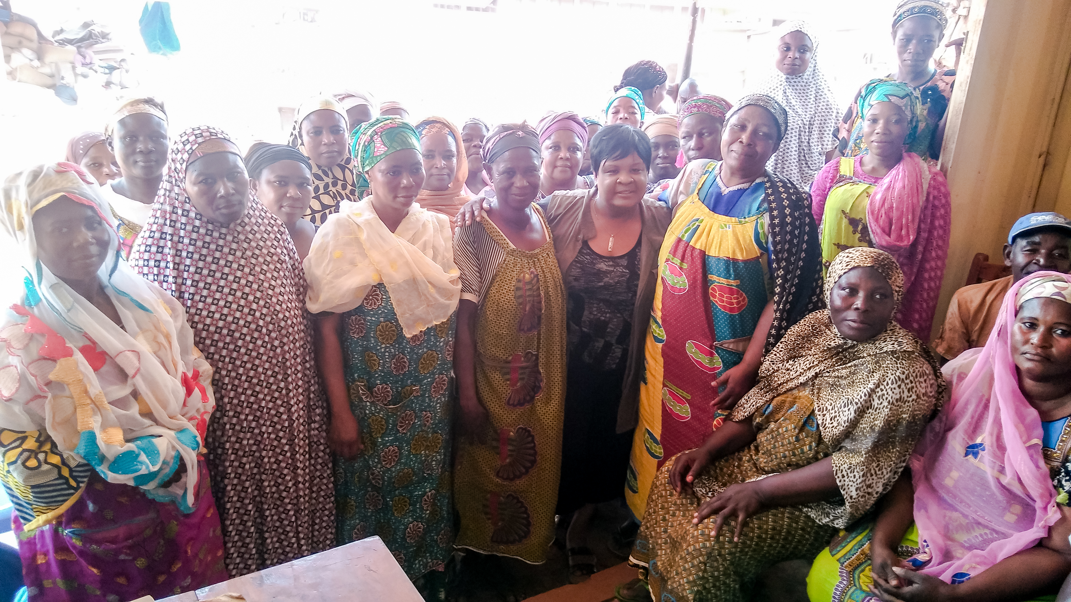 ACDI/VOCA volunteer visits group of Ghanaian wommen