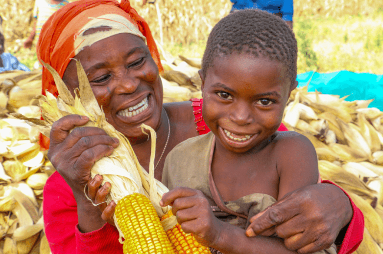 Ghana-ADVANCE II-woman with child